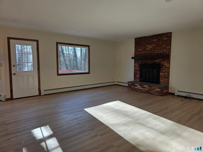 Building Photo - 29 Brook Pine Dr