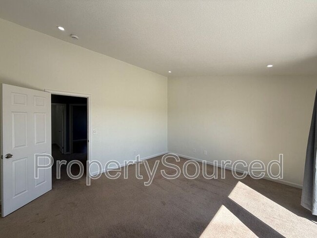 Building Photo - 1520 Andrew St