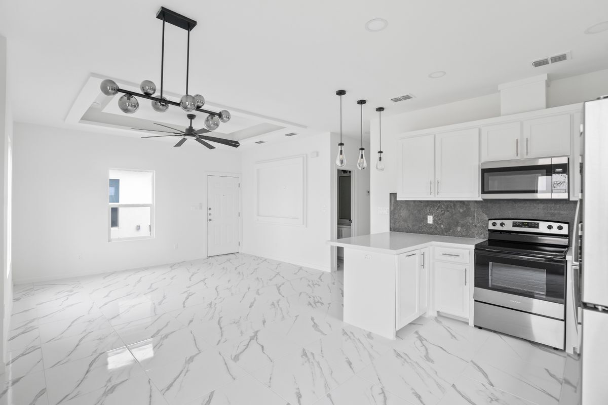 Building Photo - 11502 N 24th St