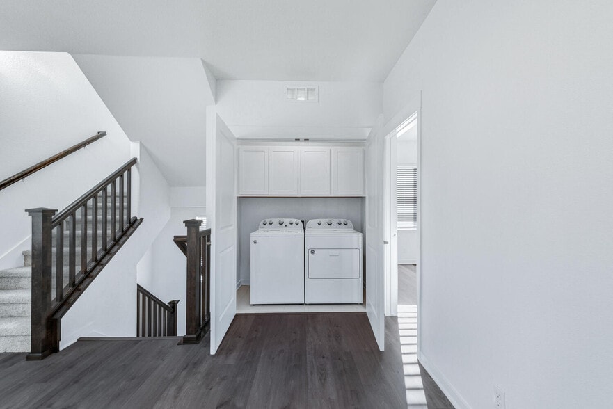 Building Photo - 1964 W 166th Dr