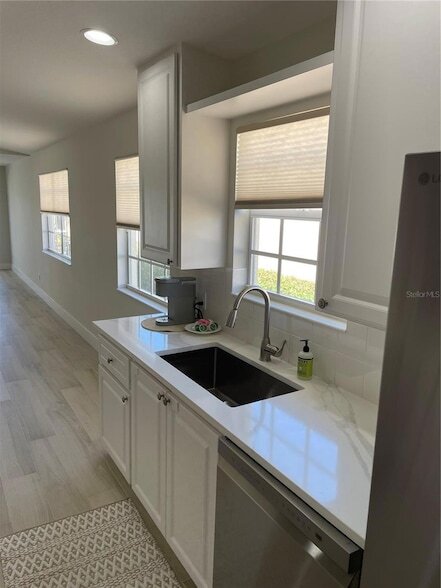 Building Photo - 7630 Pesaro Dr