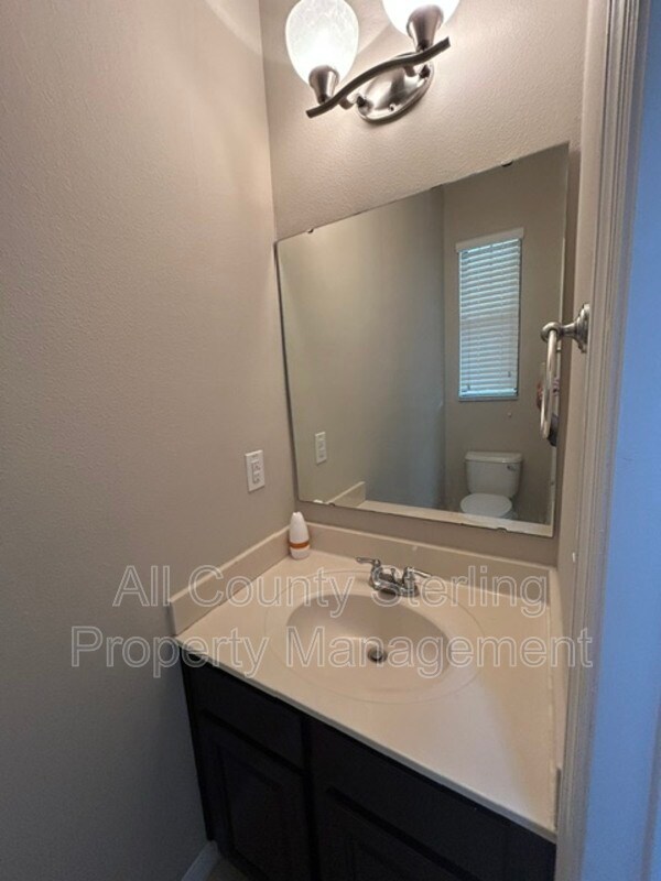 Building Photo - 1876 Leather Fern Dr