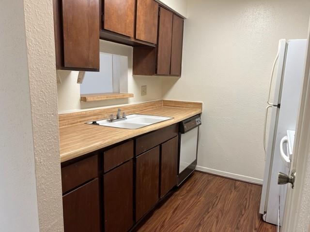 Building Photo - 9101 Country Creek St