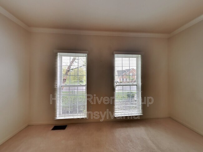 Building Photo - 145 Tanglewood Dr