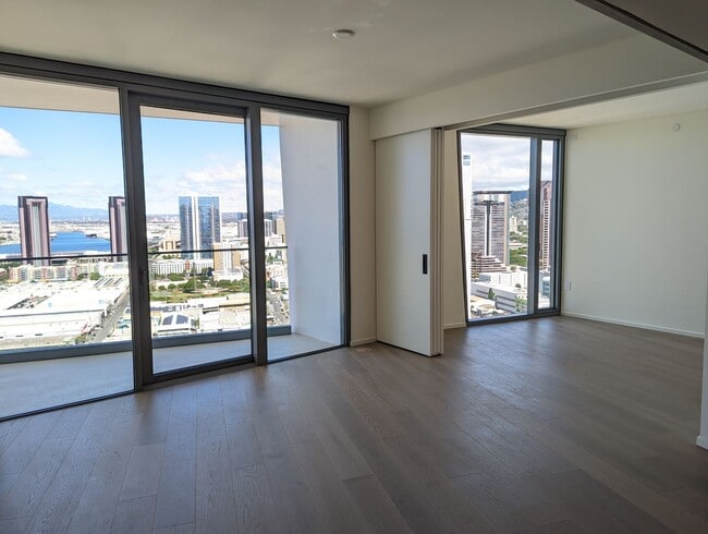 Building Photo - 1000 Auahi St
