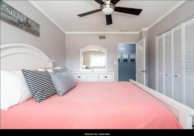 Building Photo - 2545 Webber St