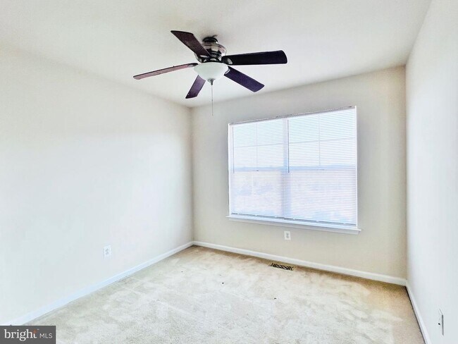 Building Photo - 37 Rapidan Dr