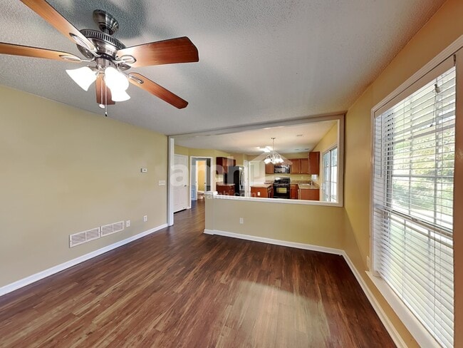 Building Photo - 3472 Chastain Glen Ln NE