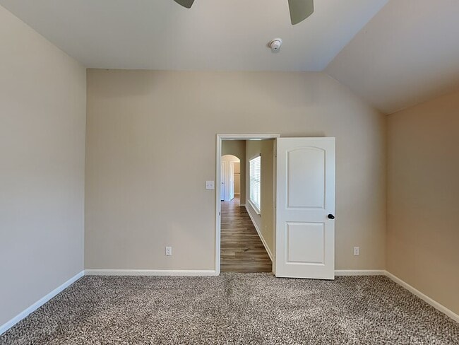 Building Photo - 353 Lowery Oaks Trl