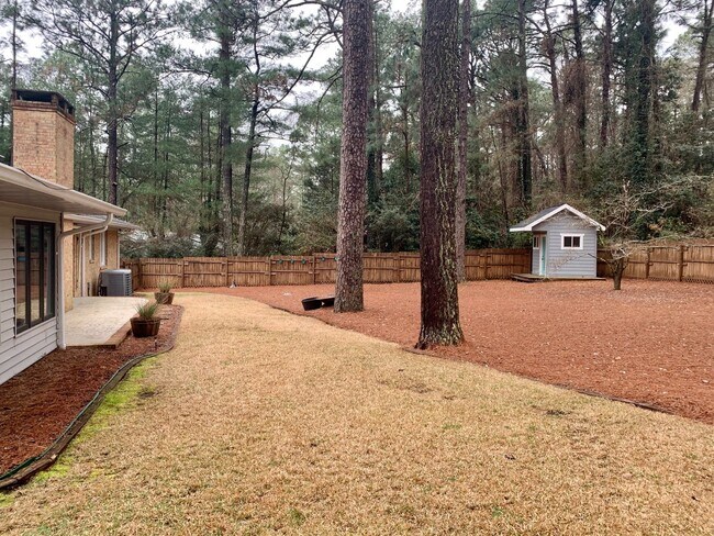 Building Photo - Charming Southern Pines Home on a Spacious...