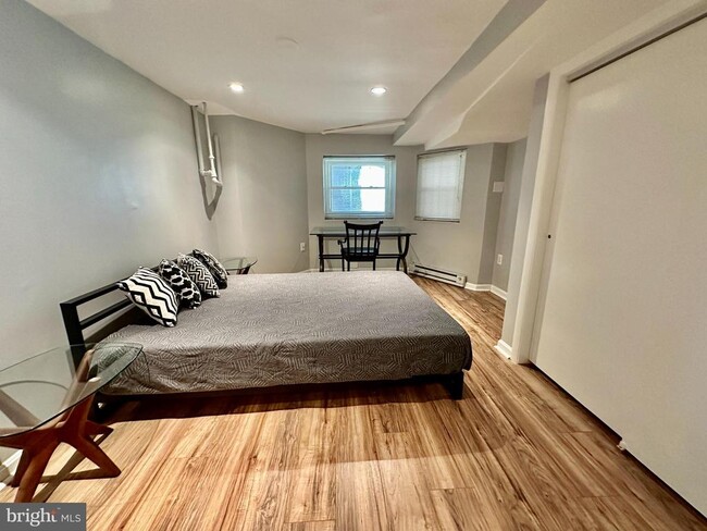 Building Photo - 4509 15th St NW