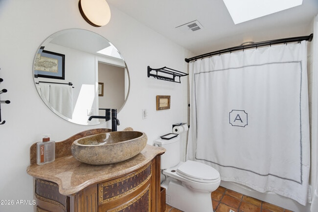 Building Photo - 18727 E Avenida Del Ray