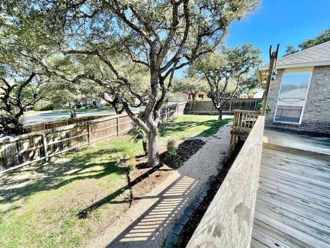 Building Photo - 707 Belmark Ct