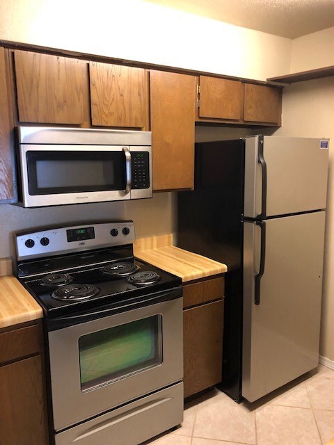 Building Photo - 4647 Wild Indigo St