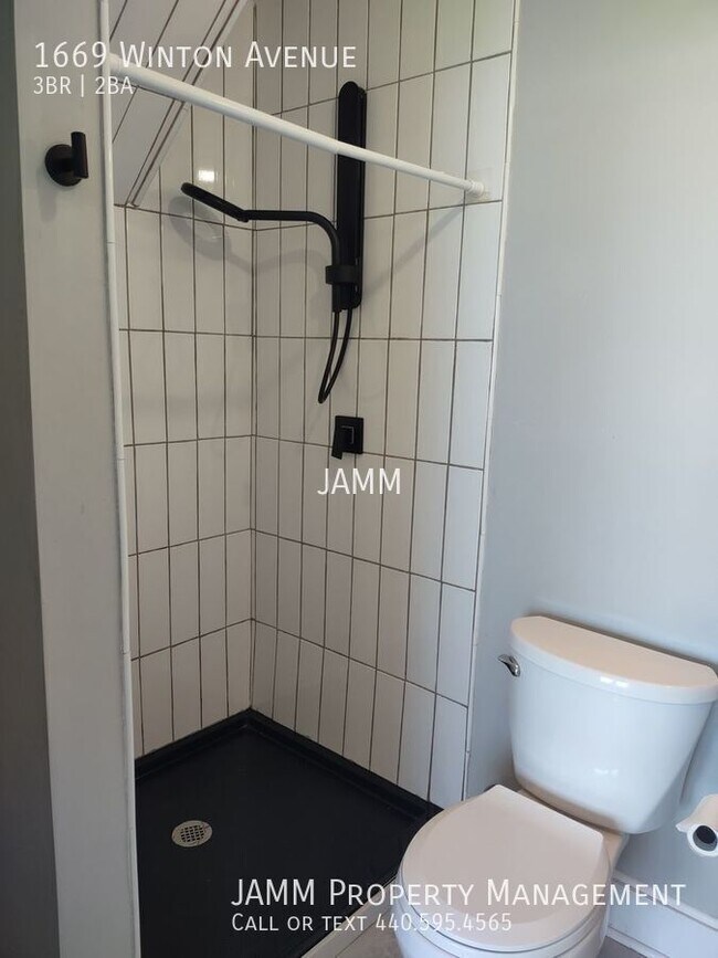 Building Photo - 1669 Winton Ave