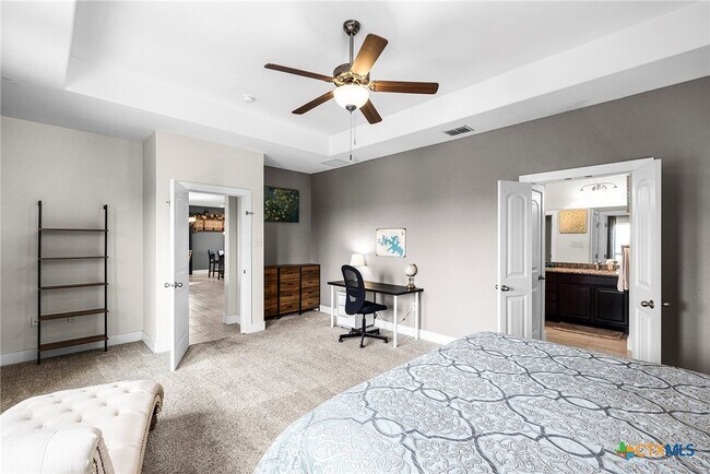 Building Photo - 618 Wagon Wheel Dr
