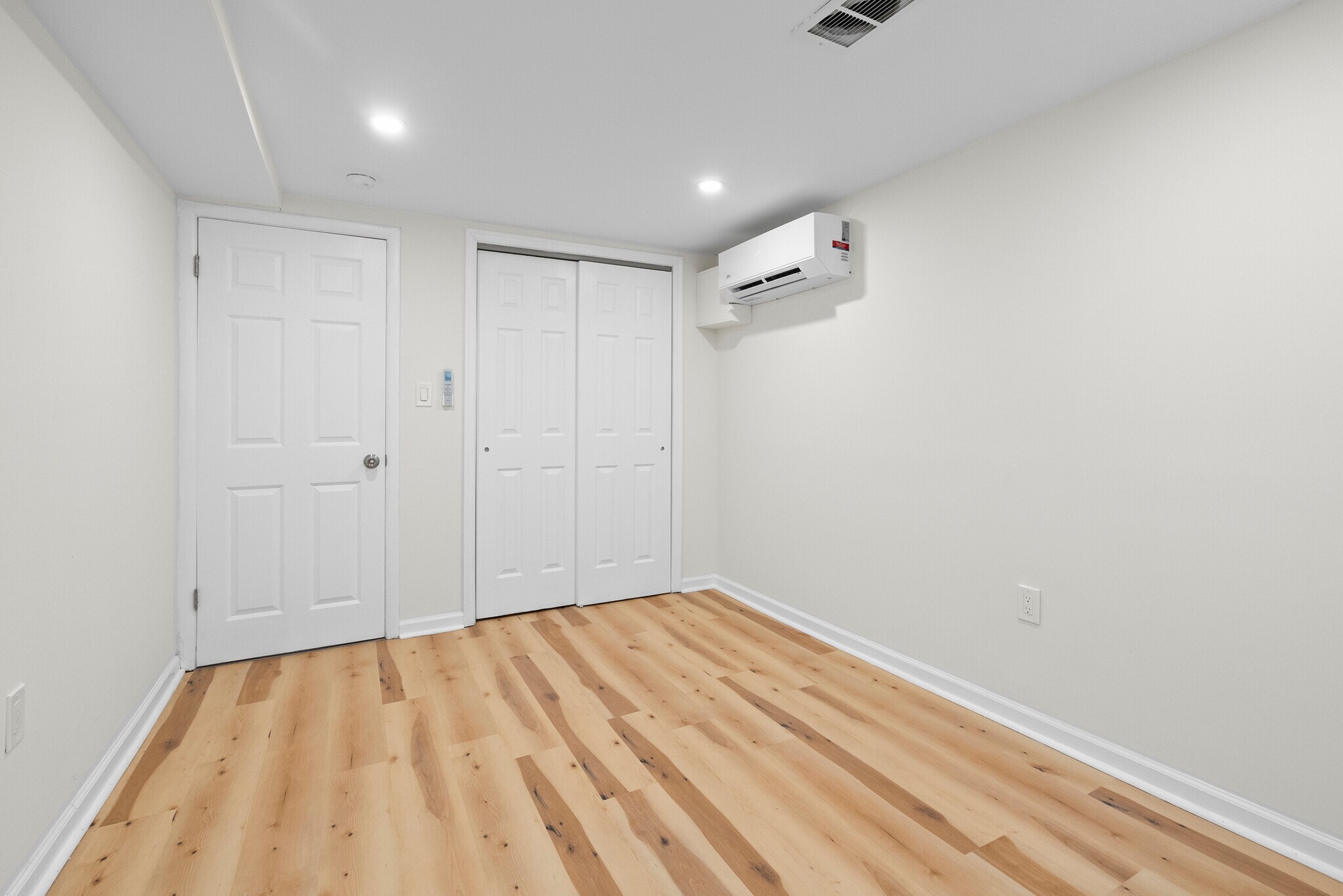 Building Photo - 2539 Saint Paul St