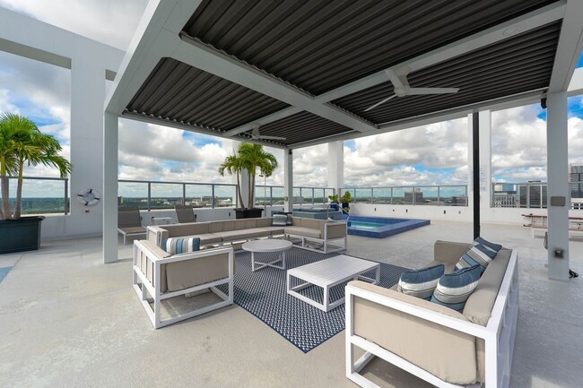 Building Photo - “Sleek Design Meets Walkable Downtown Livi...