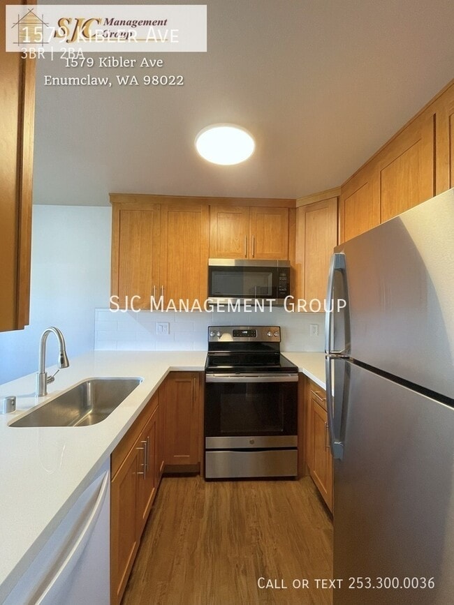 Building Photo - 1579 Kibler Ave