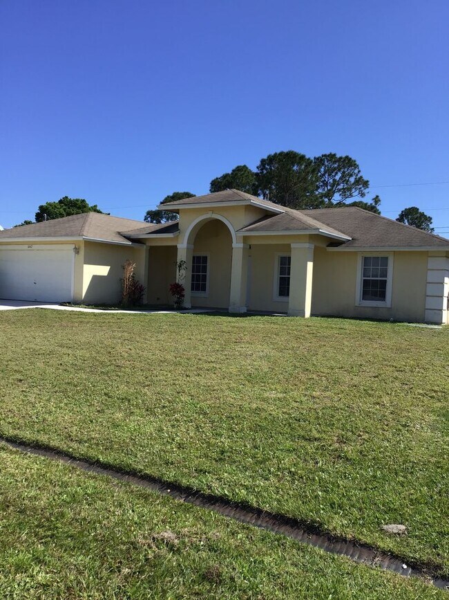 Primary Photo - 3 BEDROOM RENTAL HOME AVAILBLE NOW