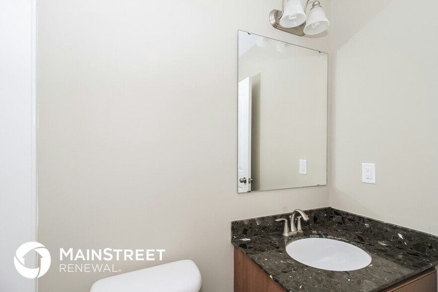 Building Photo - 2942 Mirasol Ct