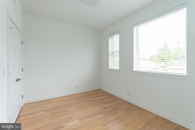 Building Photo - 507 S 8th St