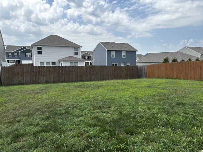 Building Photo - 7523 Game Bird St