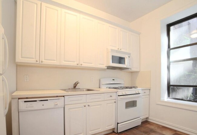 Building Photo - 2 bedroom in NEW YORK NY 10027