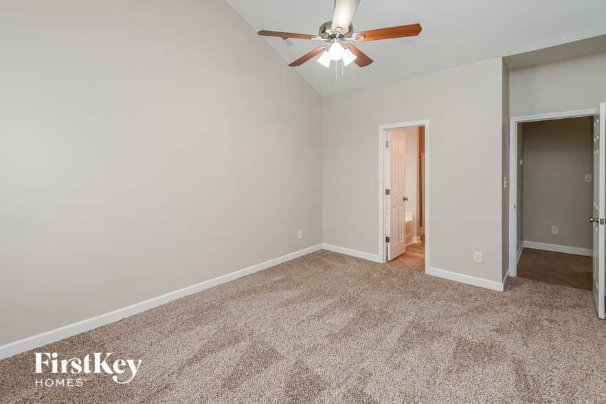 Building Photo - 4255 Kiser Woods Dr SW