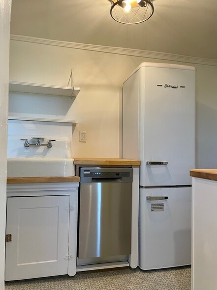 Building Photo - 27320 Morgnec Rd