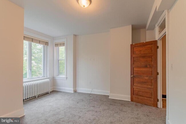 Building Photo - 1459 Chapin St NW