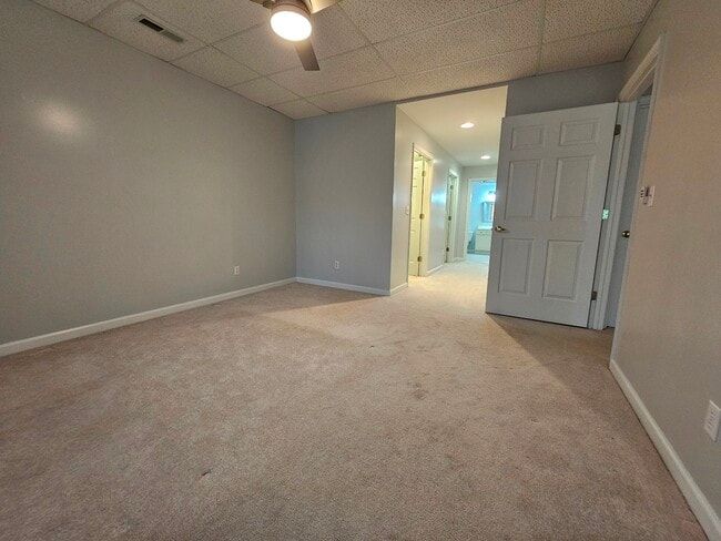 Building Photo - 602 Mockingbird Way