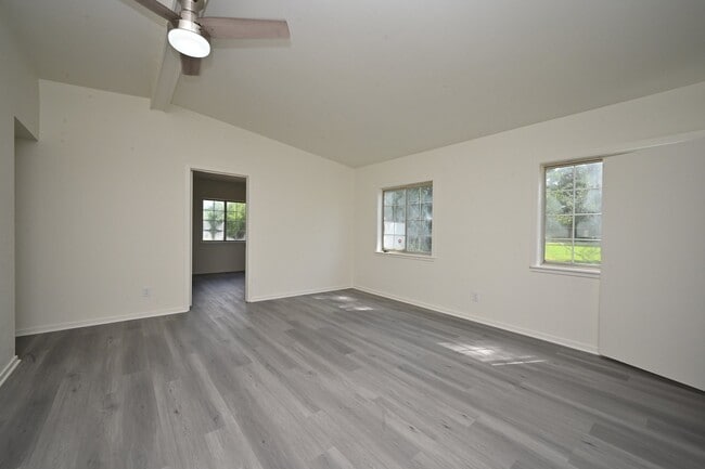 Building Photo - 14420 Westway Ln