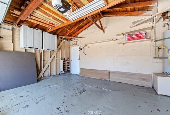 Building Photo - 5892 Meadowlark Dr