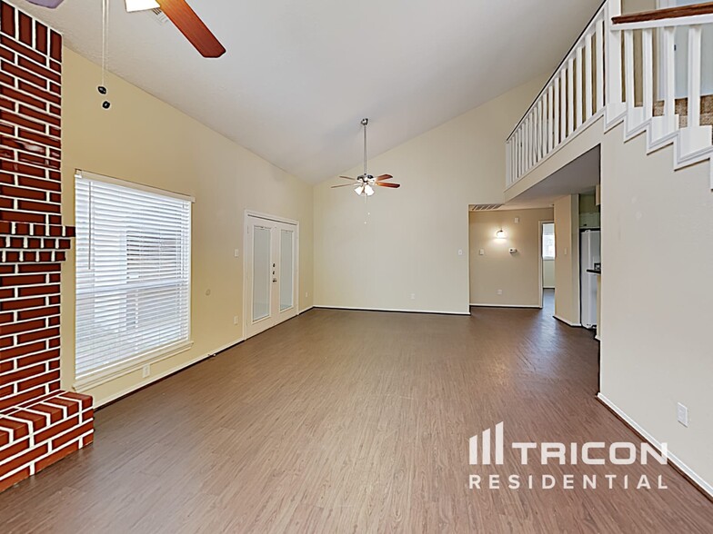 Building Photo - 943 Somercotes Ln