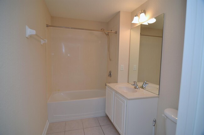 Building Photo - 2679 Metro Sevilla Dr