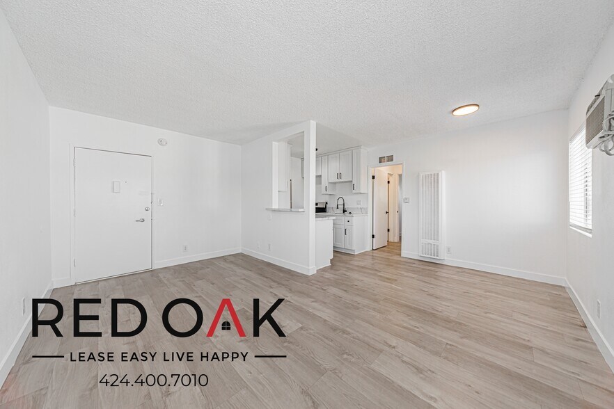 Building Photo - 5119 Fountain Ave