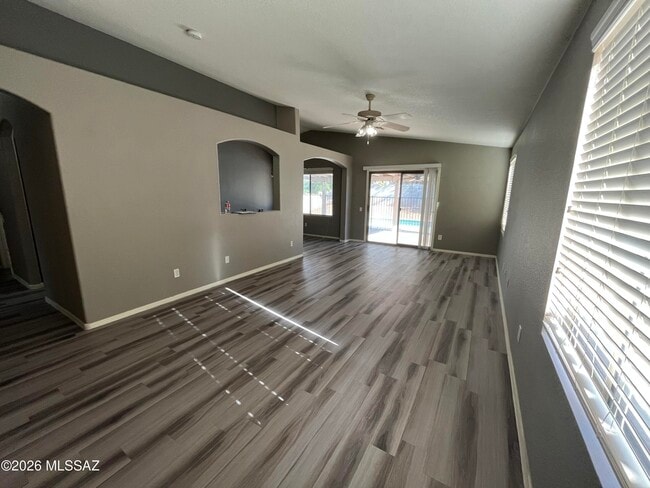 Building Photo - 9172 E Corte Arroyo Oeste