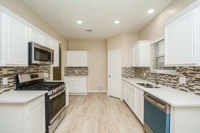 Building Photo - 20926 Windsor Hollow Ct