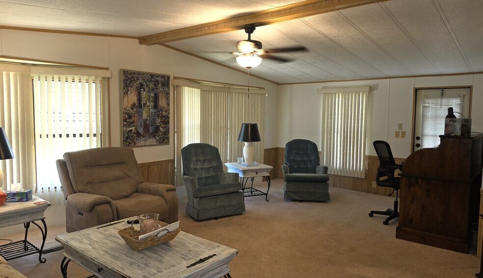 Building Photo - 259 S Dolphin Cir
