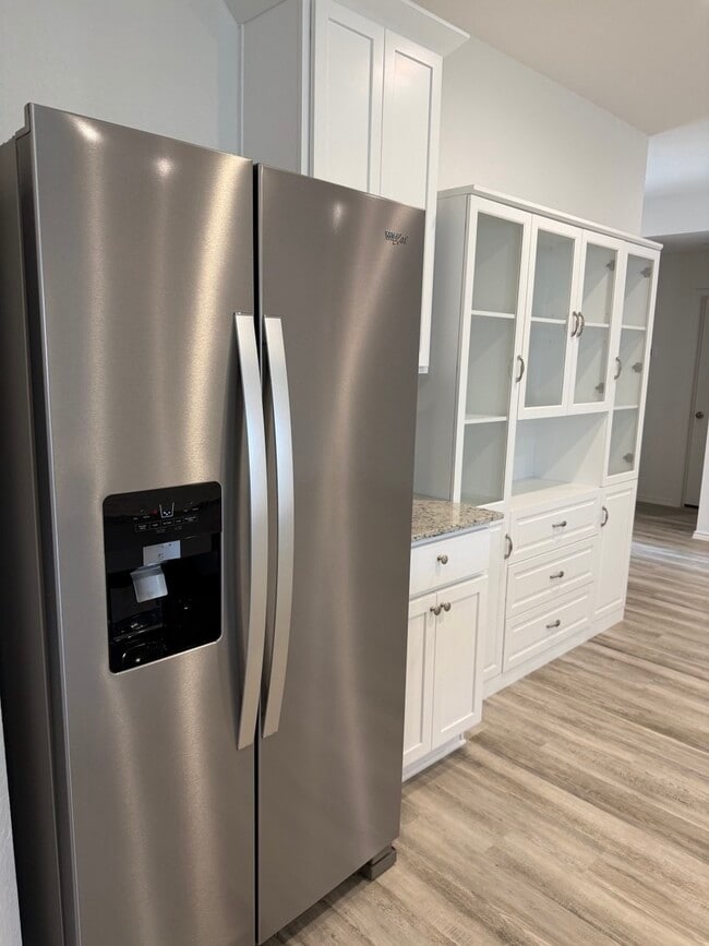 Building Photo - 31138 Delamere Turn Trial