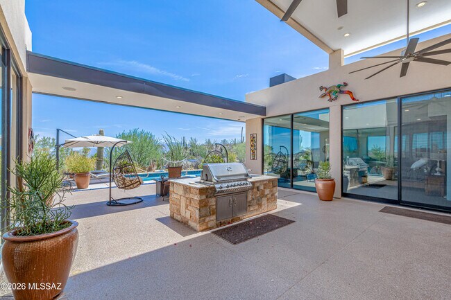 Building Photo - 7274 W el Camino del Cerro