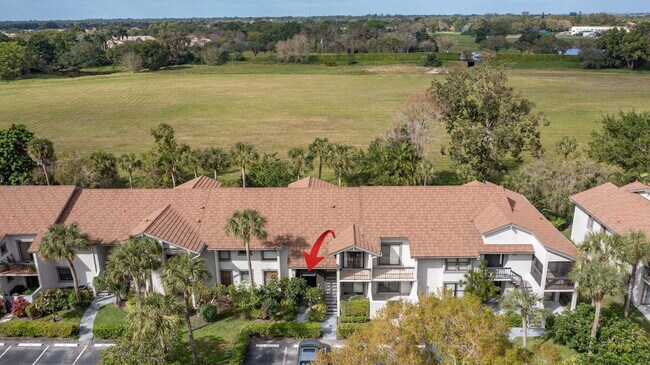 Building Photo - 11355 Pond View Dr