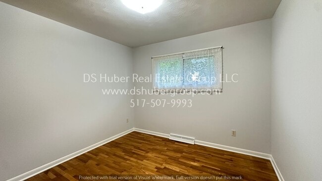 Building Photo - 11150 Beardslee Rd