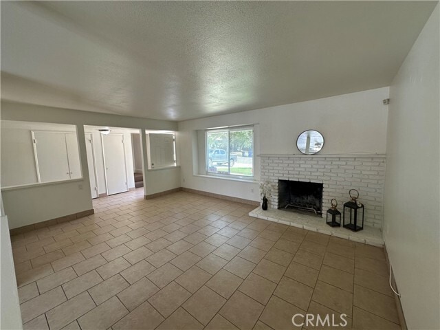 Building Photo - 3195 Newell Dr