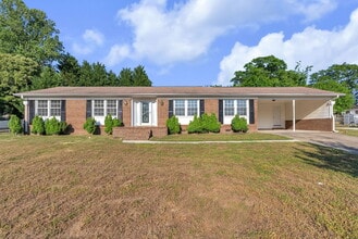Building Photo - Spacious 3 Bedroom, 2 Bath Home with Dual Living Areas & Energy-Saving Solar Panels! $1900/mo rent