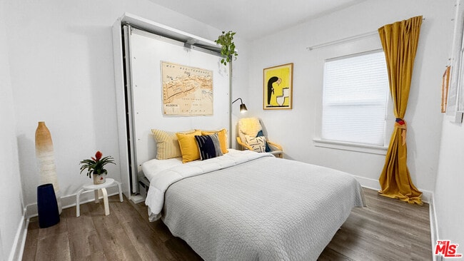 Building Photo - 3489 2nd Ave