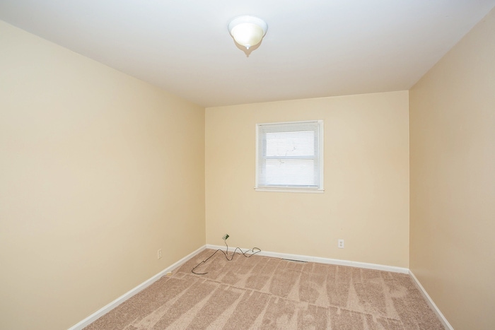 Building Photo - 9050 E 206th St