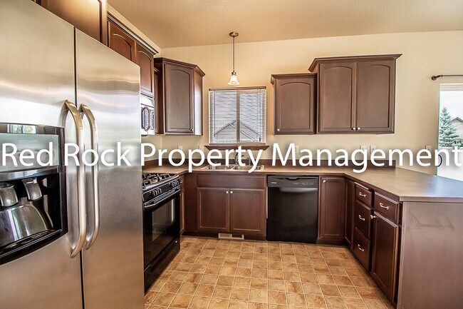 Building Photo - 7527 N Carrington Ln
