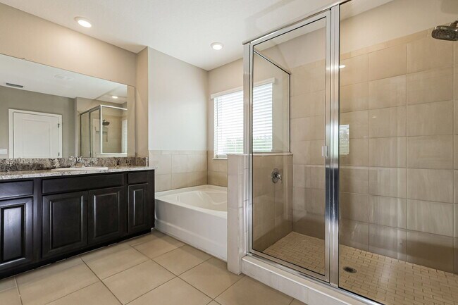 Building Photo - 8679 Bower Bass Cir